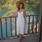 How to Style a Resort Vacation Outfit Without Overpacking