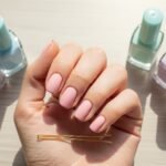 How to Do Nail Art Using a Bobby Pin